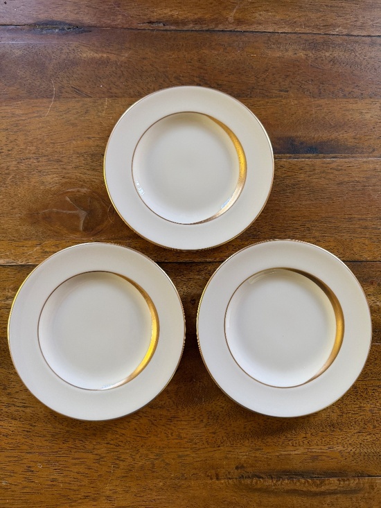 Pickard Other - Pickard China gold-rimmed bread plates (Pattern: Elegance 1202) set/3-like new